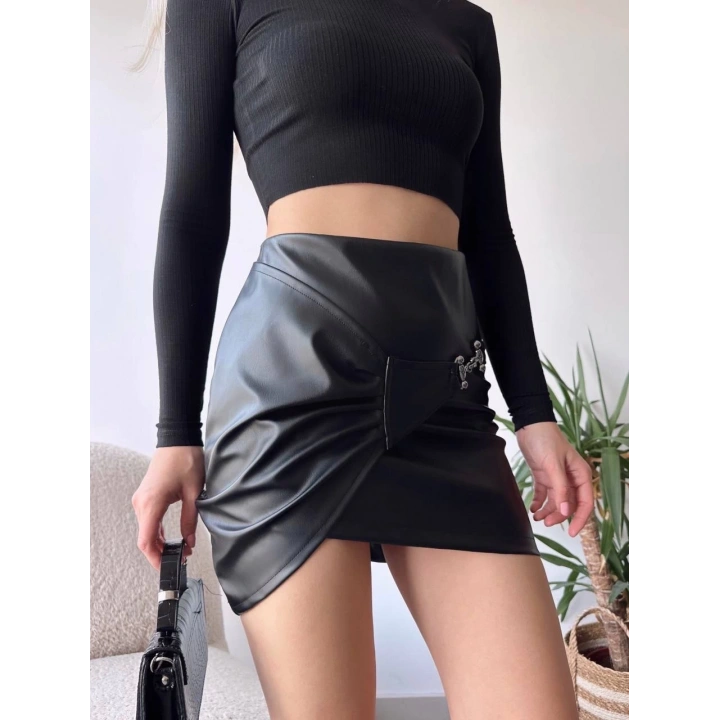 Tokalı deri etek siyah s240097