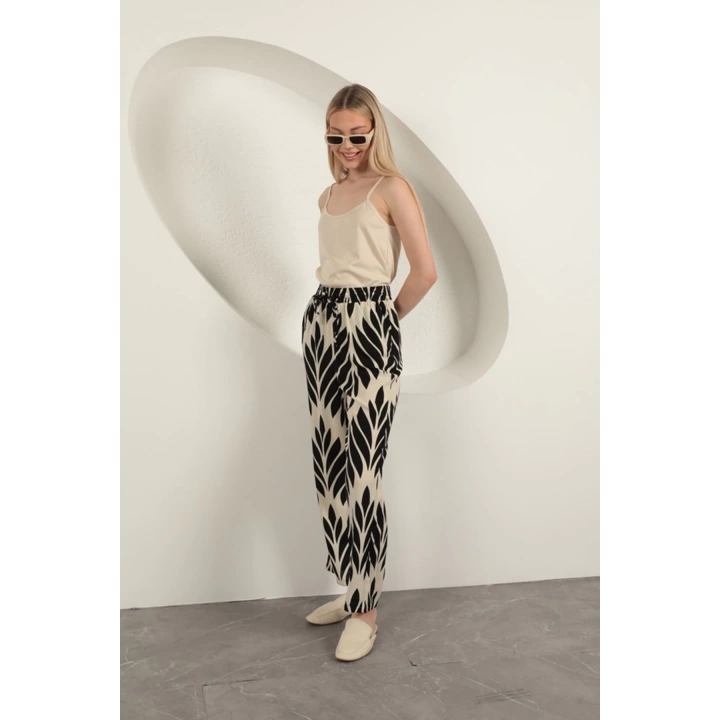 Viskon Kumaş Yaprak Desen Pantolon-Siyah