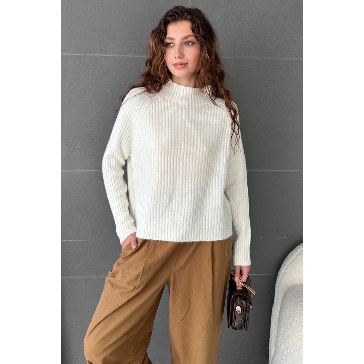 Yarım Balıkçı Fitilli Triko Kazak