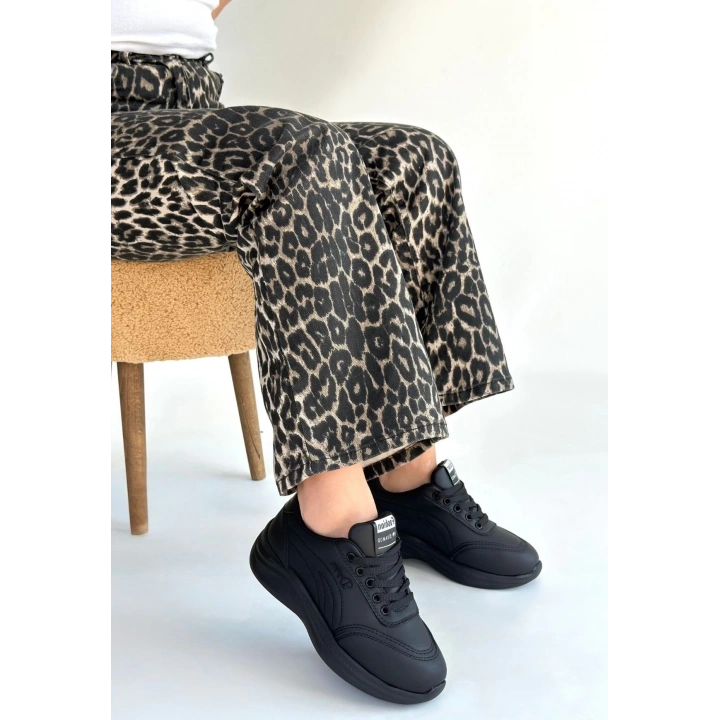 Yejja Siyah Cilt Bağcıklı Spor Ayakkabı