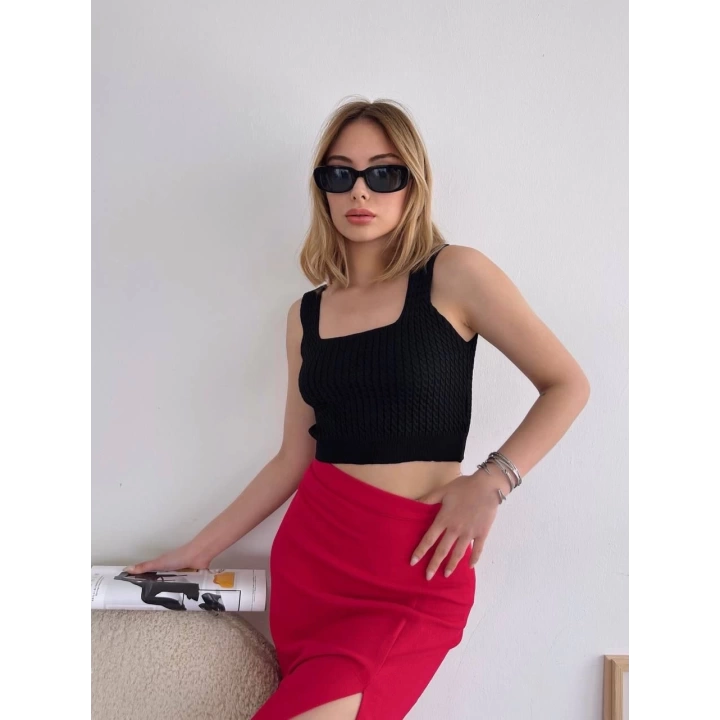 Yırtmaçlı esnek kumaş midi boy etek koyu kırmızı