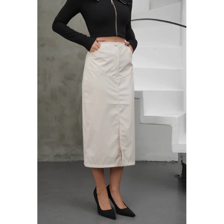 Yırtmaçlı uzun deri etek krem