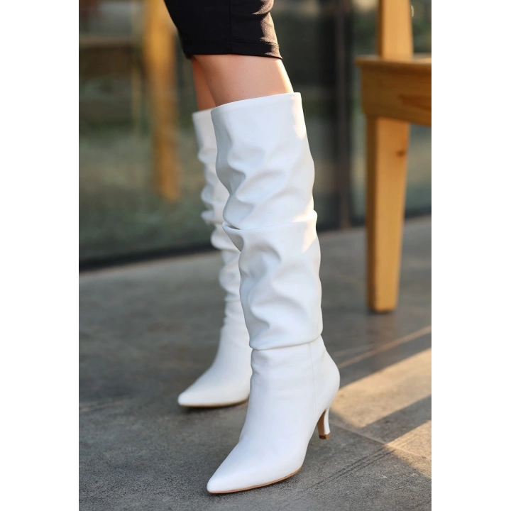 Zelya Beyaz Cilt Topuklu Çizme