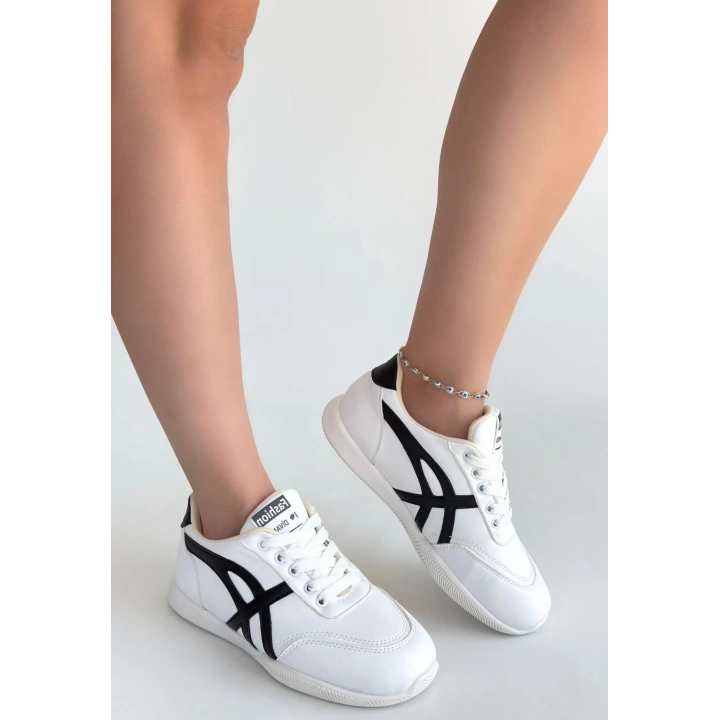 Zlay Beyaz Cilt Siyah Detaylı Bağcıklı Spor Ayakkabı