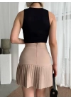 Altı pliseli mini etek