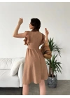 Göğüs Dekolteli Kolları Volanlı Elbise