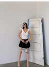 Kruvaze Yaka Omuzu Volanlı Bluz