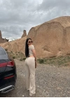 Madonna yaka bol paça pantolonlu takım