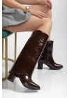 Wila Kahverengi Parlak Topuklu Tak Çıkar Çizme