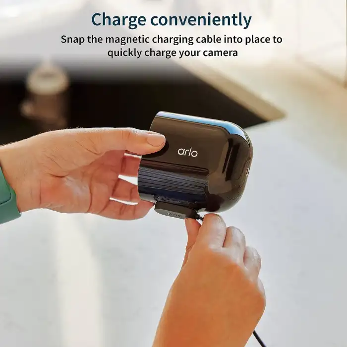 Arlo Pro 5S 2K Spot Işığı Kamerası - 1 Paket - Güvenlik Kamerası, Siyah