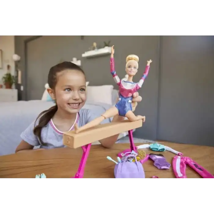 Barbie Bebekli Jimnastik Oyun Seti