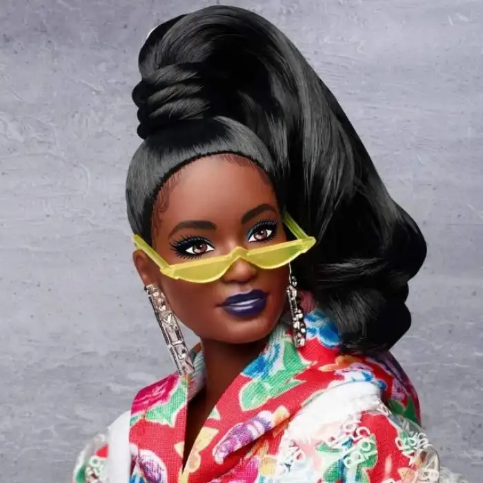 Barbie BMR1959 Bebek Vinil Ceket ve Kapşonlu Elbise