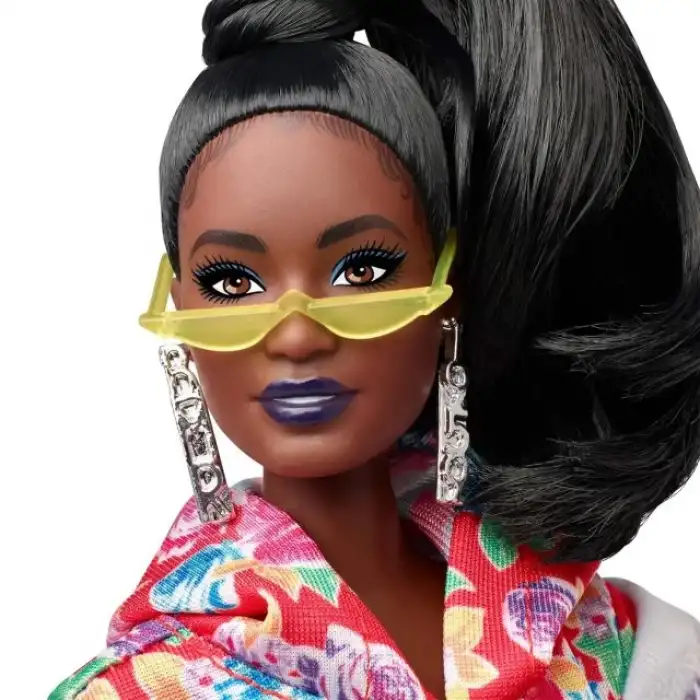 Barbie BMR1959 Bebek Vinil Ceket ve Kapşonlu Elbise