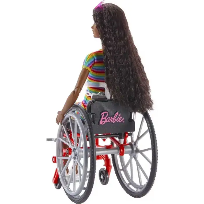 Barbie Fashionistas Tekerlekli Sandalye ve Kıvırcık Esmer Saçlı Bebek