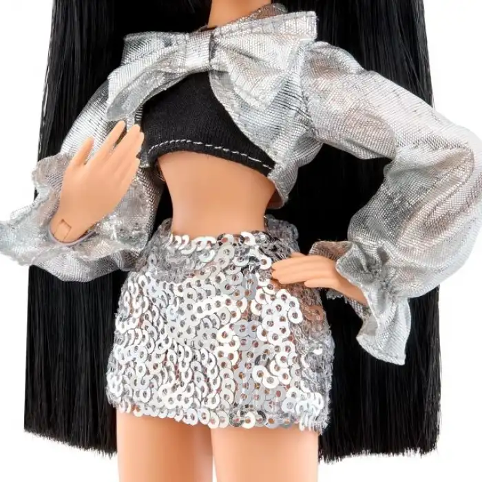 Bratz Charmz Jade Moda Bebeği ve Koleksiyonluk Charm Bilekliği