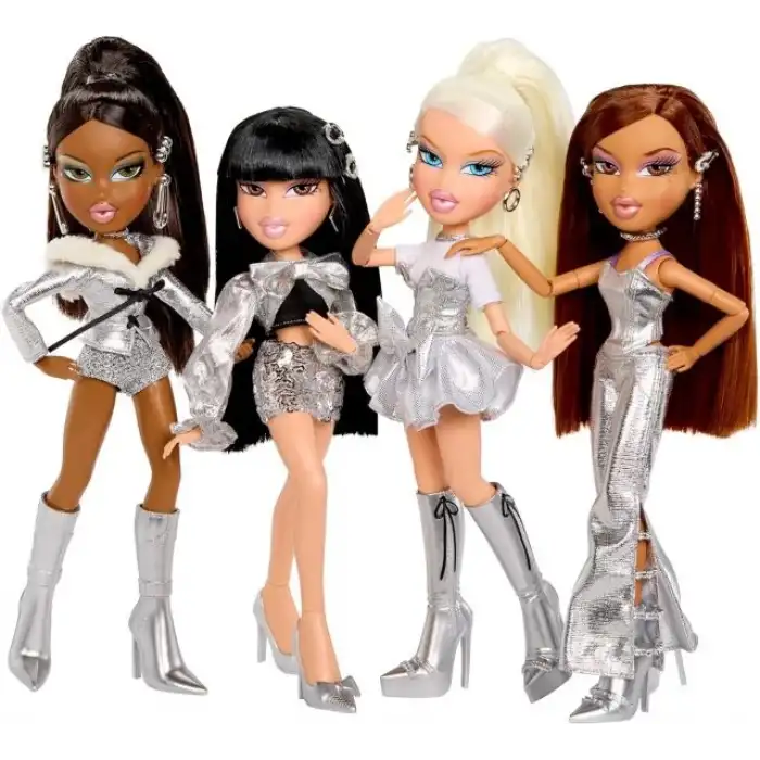 Bratz Charmz Jade Moda Bebeği ve Koleksiyonluk Charm Bilekliği