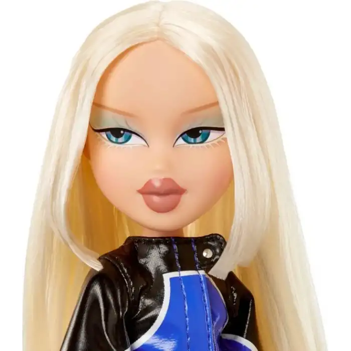 Bratz Scorchin Cloe Aksesuarlı Moda Bebeği