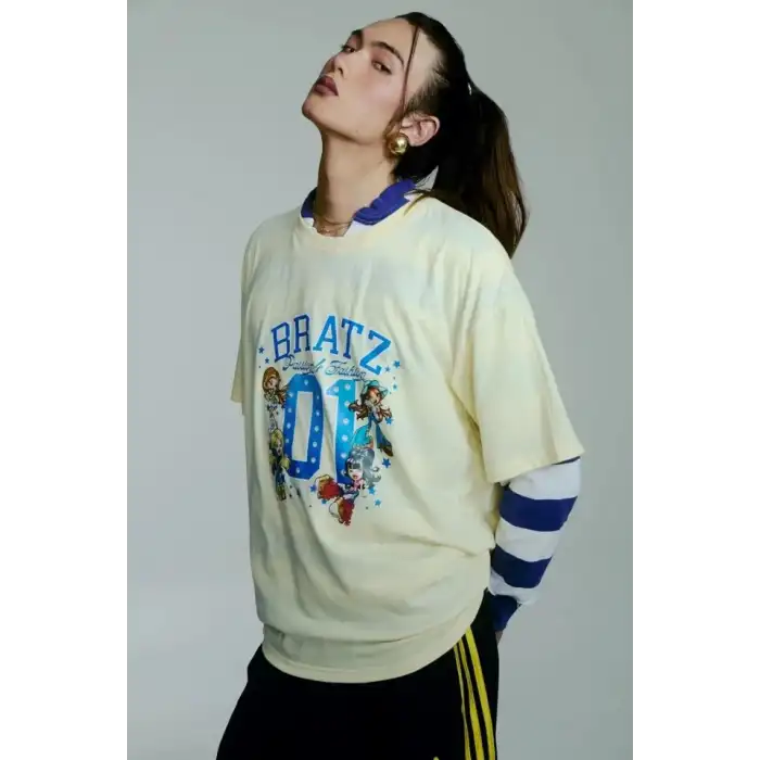 Bratz Stylin Sasha Özelleştirilebilir Tişörtlü Moda Bebeği