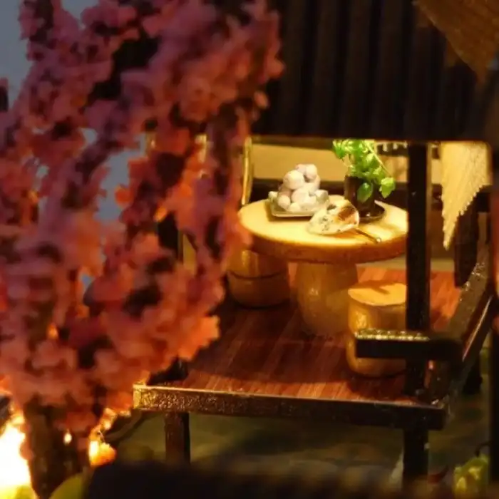 CUTEBEE DIY Oyuncak Ev Seti Artı Toz Geçirmez ve Müzik Hareketi