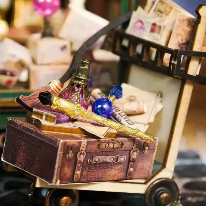 CUTEBEE DIY Oyuncak Ev Seti Artı Toz Geçirmez ve Müzik Hareketi