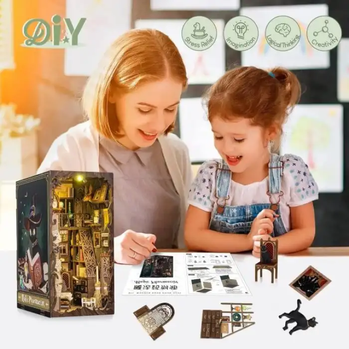 CUTEBEE DIY Dollhouse Kitaplık Hayvan Partisi Rave