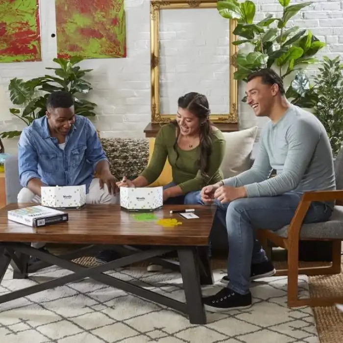 Hasbro Gaming Wordle 2-4 Oyunculu Parti Oyunu