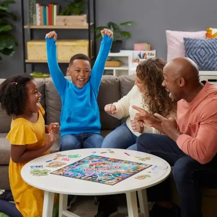 Hasbro Monopoly Gaming Disneyin Küçük Denizkızı Sürümü