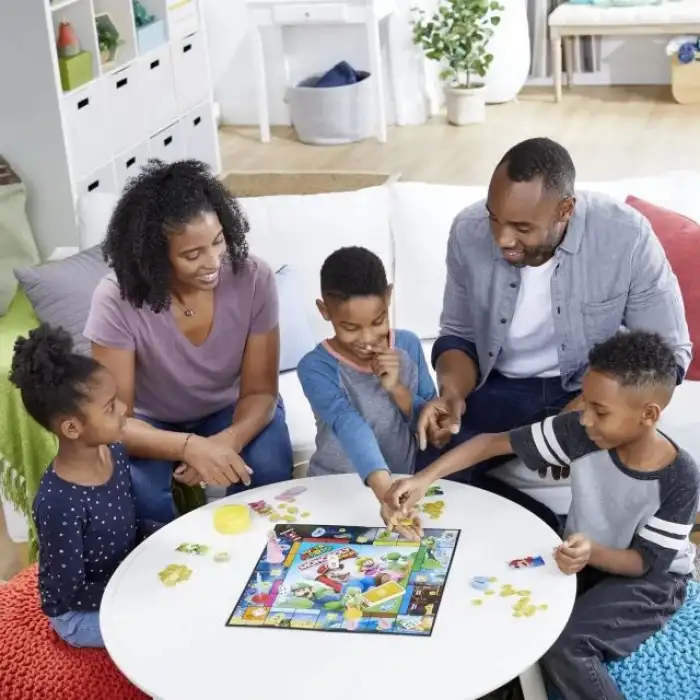 Hasbro Monopoly Junior Süper Mario Sürümü