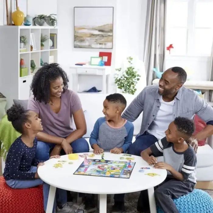 Hasbro Monopoly Junior Süper Mario Sürümü