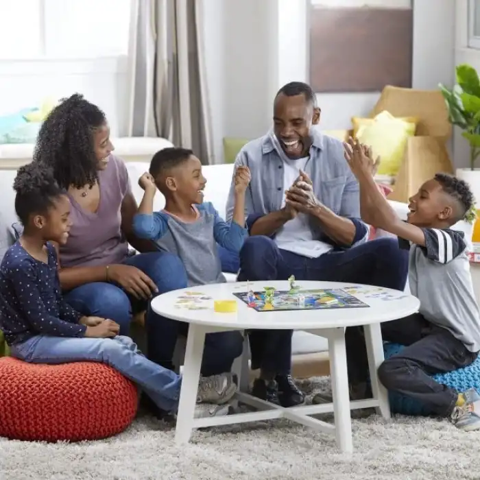 Hasbro Monopoly Junior Süper Mario Sürümü