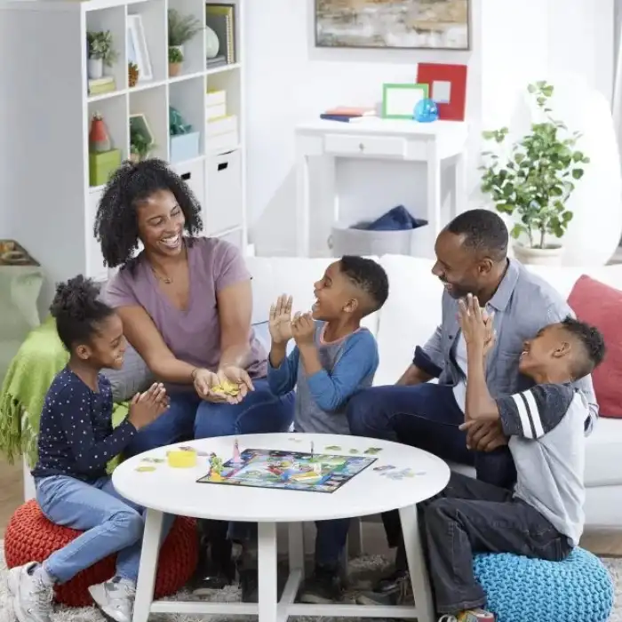 Hasbro Monopoly Junior Süper Mario Sürümü