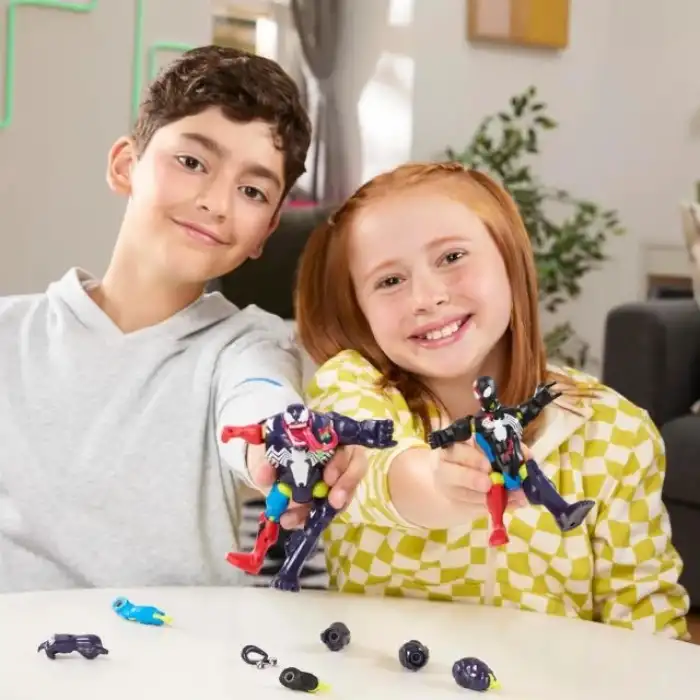 Marvel Spider Man MixMashers Venom vs. Venomized Figür