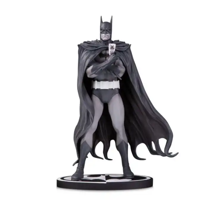 McFarlane Toys - DC Direct Batman Heykeli
