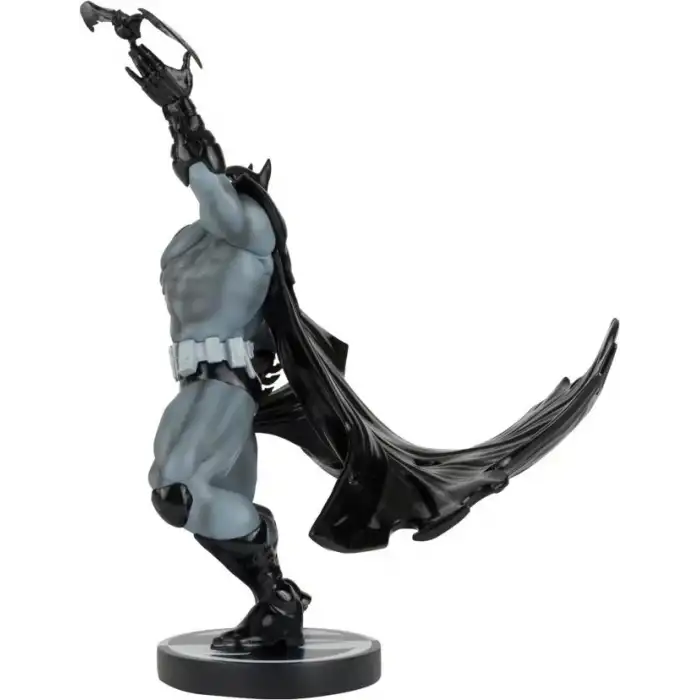 McFarlane Toys - DC Direct - Batman Siyah & Beyaz - Figürü (Reçine)