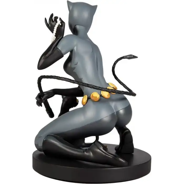 Mcfarlane Toys - DC Direct - DC Designer Serisi Kedi Kadın Reçine Heykeli