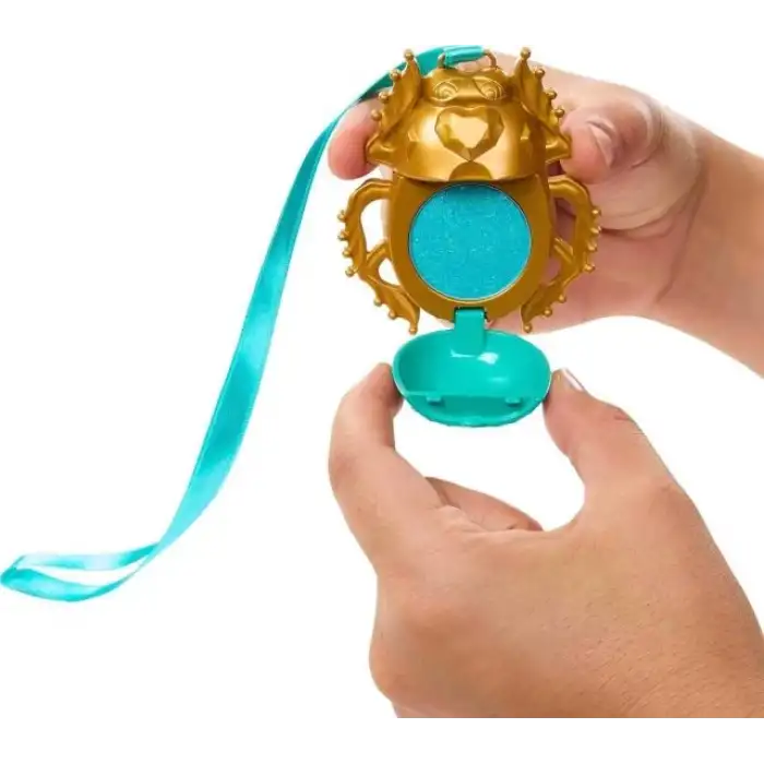 Monster High Doll Cleo De Nile Altın Glam Kılıf Güzellik Seti