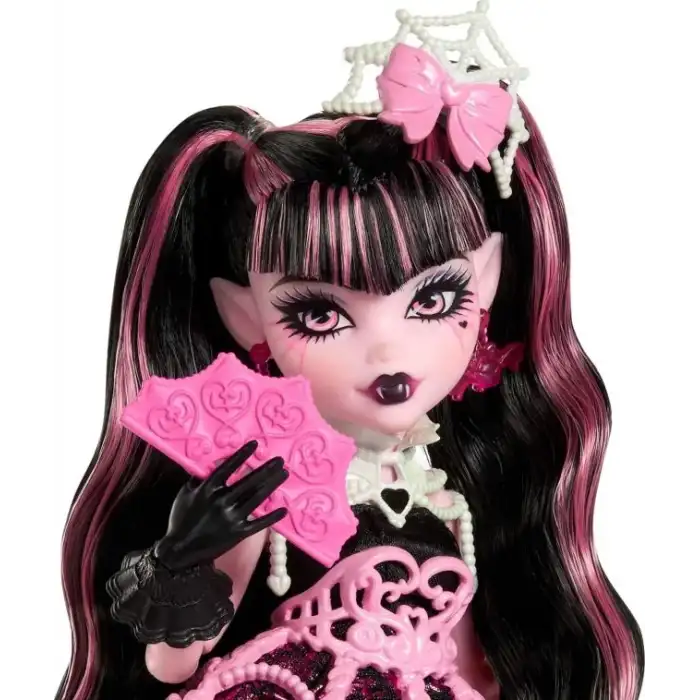 Monster High Korkunç Tatlı Doğum Günü Draculaura Bebeği