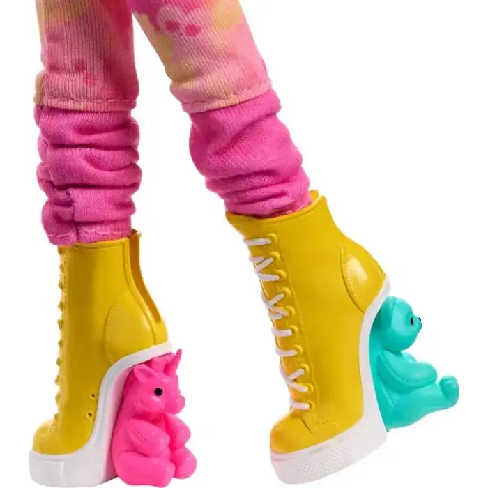 Monster High Çarşamba Günü Bebeği ve Aksesuarları