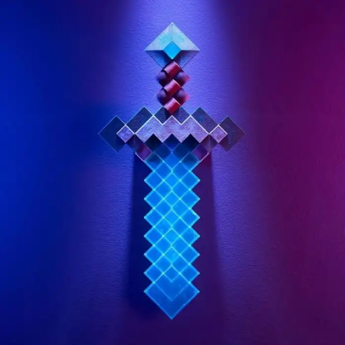 Noble Collection Minecraft Elmas Kılıç Toplayıcı