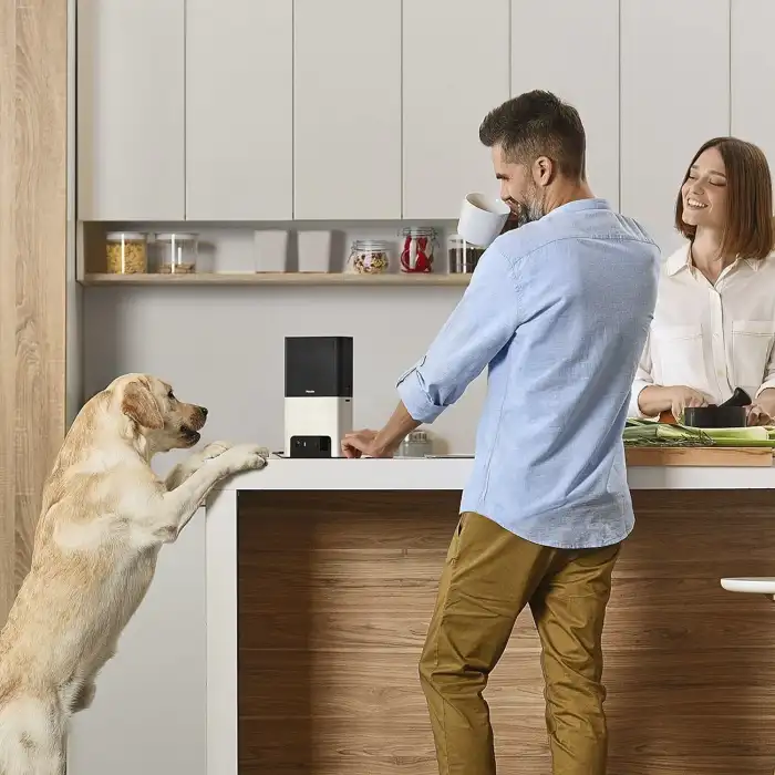 Petcube Bites 2 Wi-Fi Evcil Hayvan Kamerası, Otomatik Mama Kabı
