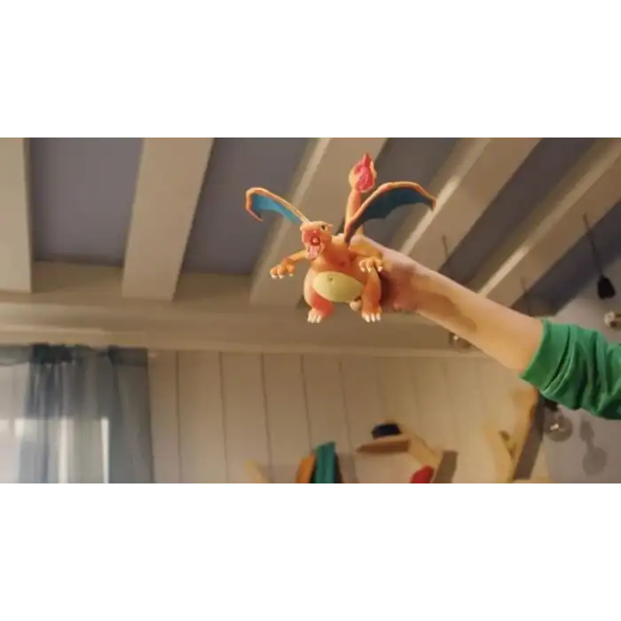 Pokemon Charizard Deluxe Özellik Figürü