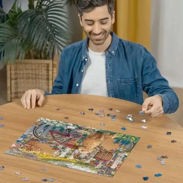 Ravensburger Bahçedeki Sevimli Köpekler 500 Parça Puzzle - 15036