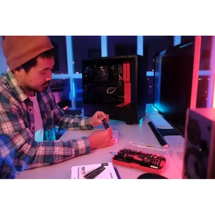 SAMSUNG 990 PRO M.2 SSD MZ-V9P2T0CW