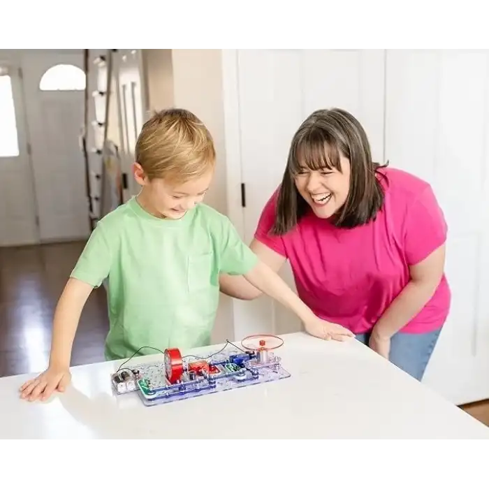 Snap Circuits Extreme SC-750  8+ Çocuklar İçin Elektronik Eğitim Seti