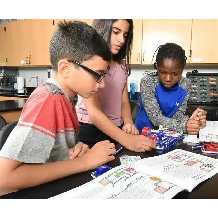 Snap Circuits SC-100 Öğrenci Elektronik Eğitim Programı
