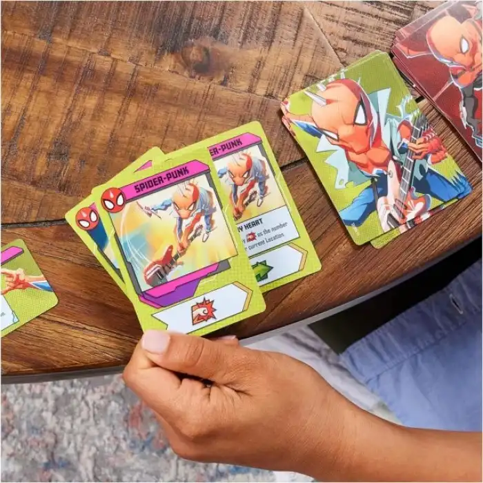 Spin Master Marvel United Süper Kahraman Kutu Oyunu