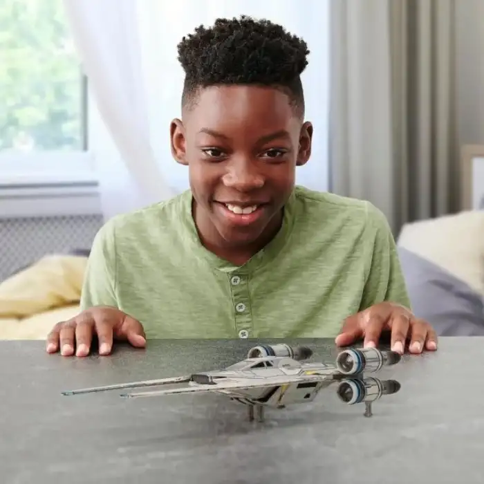 STAR WARS Micro Galaxy Squadron U-Wing Starfighter Figürleri