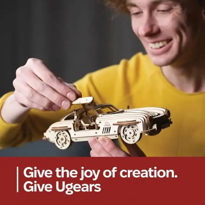 Ugears Mekanik Ahşap 3D Puzzle Araba Modeli