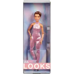 Barbie Pixie Cut ile Bebek Gibi Görünüyor