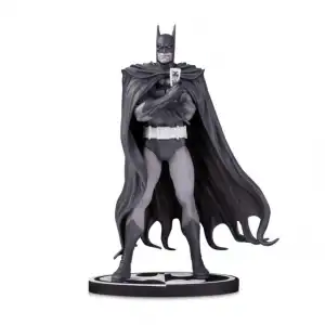 McFarlane Toys - DC Direct Batman Heykeli